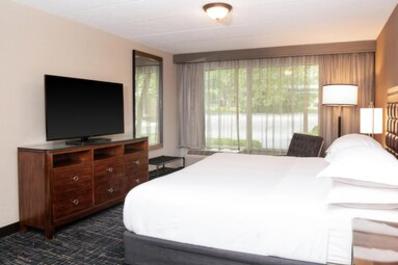 Executive Suite - Bedroom