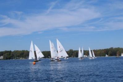 michigan-sailing-club.jpg