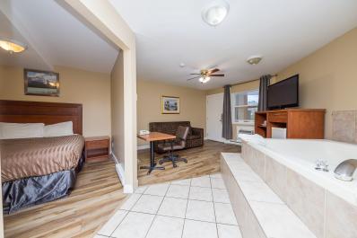 Alpine 2022 Room (2)