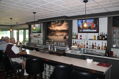 PINE HILLS COUNTRY CLUB
