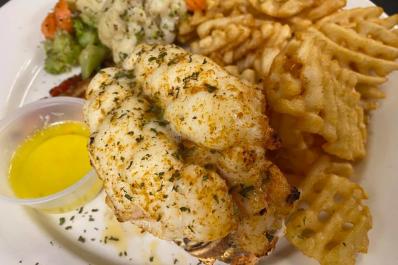 DOOLEY'S PUB & EATERY
