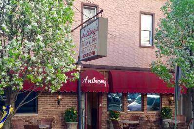 Anthony's Restaurant outdoor dining