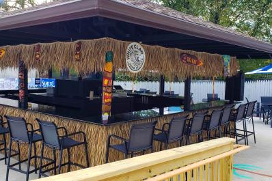 Backstreets Tiki Bar & Grille bar area
