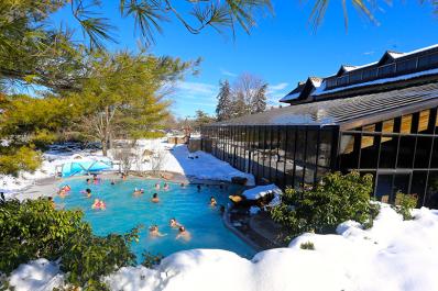 Minerals Hotel Winter Hot Pool