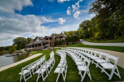 Rock Island Lake Club Outdoor Wedding
