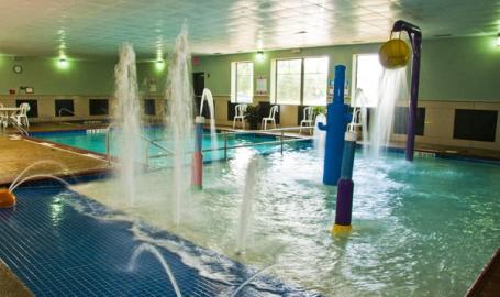 Best Western Portage Hotel Splash Pool Kids