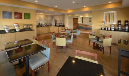 Breakfast Seating Area