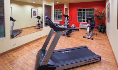 Country Inn and Suites Hotel Valparaiso fitness room