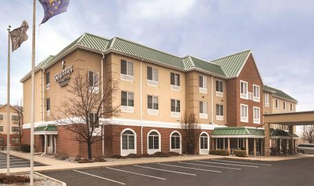 Country-Inn-Merrillville-exterior