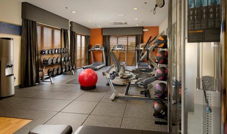 Hampton Inn Schererville Hotel fitness room