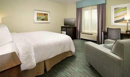 Hampton Inn & Suites Hotel Schererville King Room