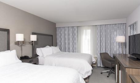 Hampton-inn-michigan-city-room