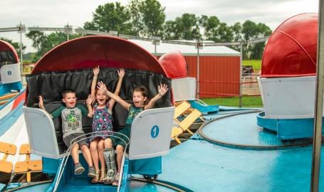 Harvest tyme pumpkin patch tilt a whirl