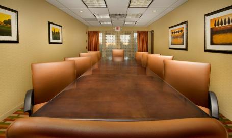 Holiday Inn Express Schererville Hotel boardroom