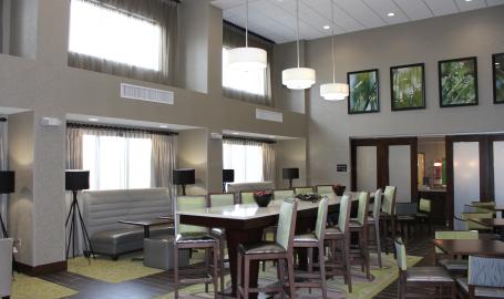 Hampton-Hammond-Breakfast-Area