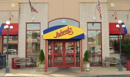 Johnels Outside