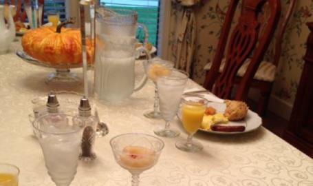 Moran Inn DeMotte B&B breakfast