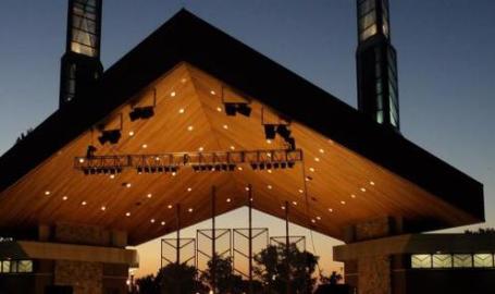 Pavilion at Wolf Lake Hammond