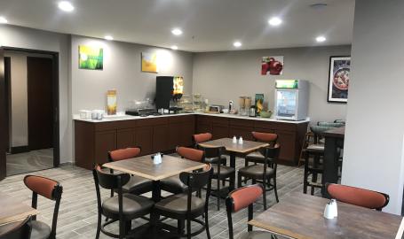 Quality Inn Hammond breakfast area