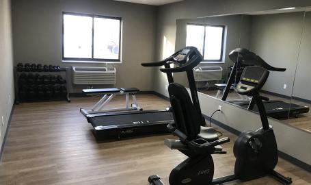 Quality Inn Hammond workout room