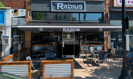 Radius Restaurant Valparaiso patio