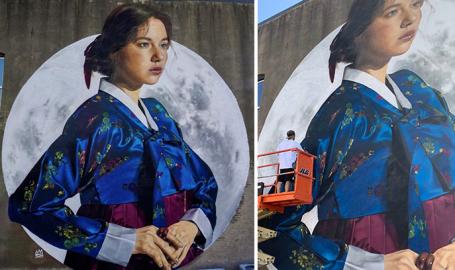 Ren Art Walk woman in Hanbok