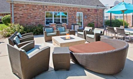 Residence Inn Hotel Merrillville Outdoor Patio