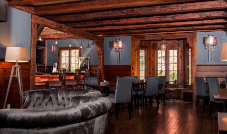 Restaurant/Bar Area