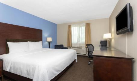 Days Inn Hammond King Room