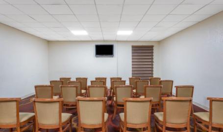 Days Inn Hammond Small Meeting Room