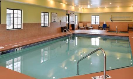 Staybridge Suites Merrillville Hotel pool