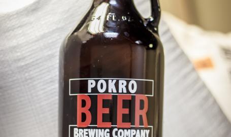 Growler on grain sack