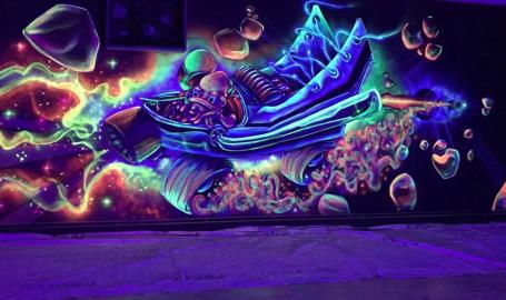 Black light wall