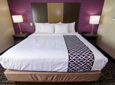 Laquinta Inn Suites East Ridge