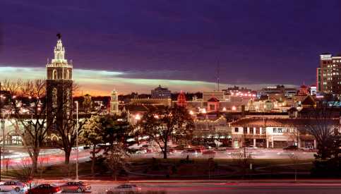 Shop Historic Country Club Plaza In Overland Park Kansas