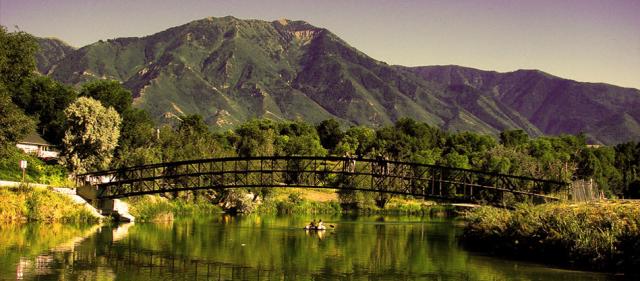 picture Loch Lomond Pond Lehi 50 engagement photoshoot locations