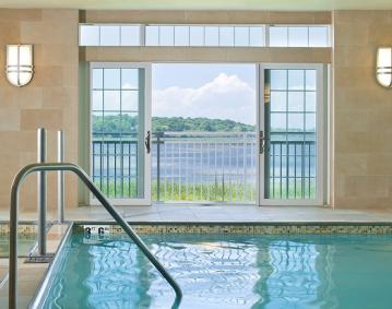 Newport Beach Hotel & Suites | Middletown, RI | Discover ...