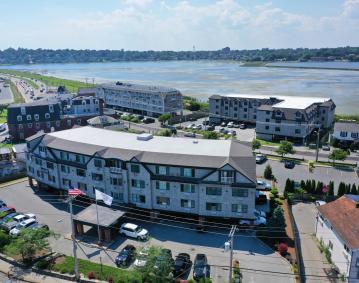 Atlantic Beach Hotel Amp Suites Middletown Ri Discover