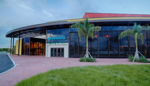 The Lauderhill Performing Arts Center has a year-round roster of events that accommodates music, theater, dance, cinema, and visual arts.