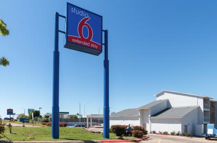 Studio 6