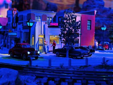 TrainTopia