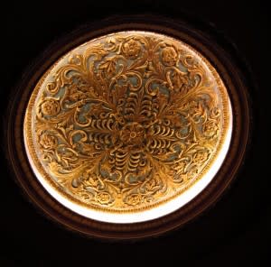 This illuminated inset is seen only if you're in the seats under the balcony of the Embassy auditorium.