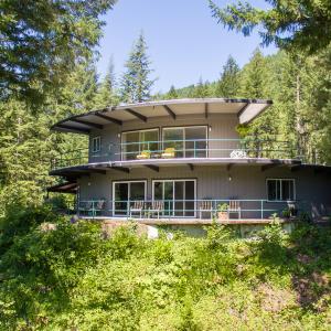 Mckenzie River Lodges Cabins Campgrounds Eugene Cascades Coast