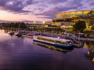 captain cook cruises cairns qld