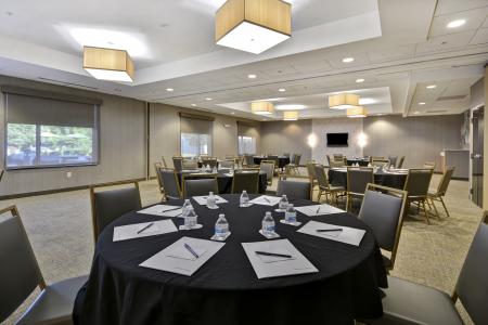 SpringHill Suites Plainfield meeting room
