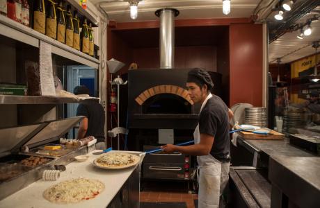 Crown Pizza Interior