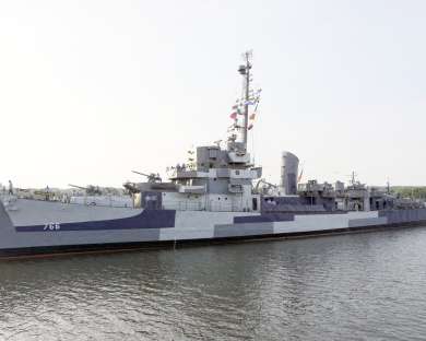 USS Slater DE766