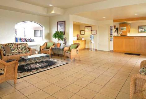 Edgewater Inn Lobby