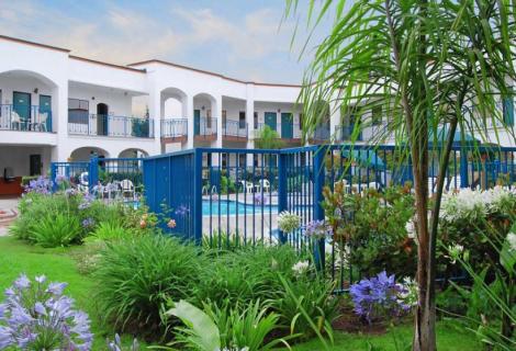 Oxford Suites