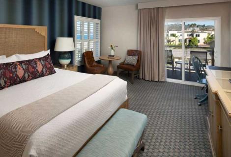 Spyglass Inn Room